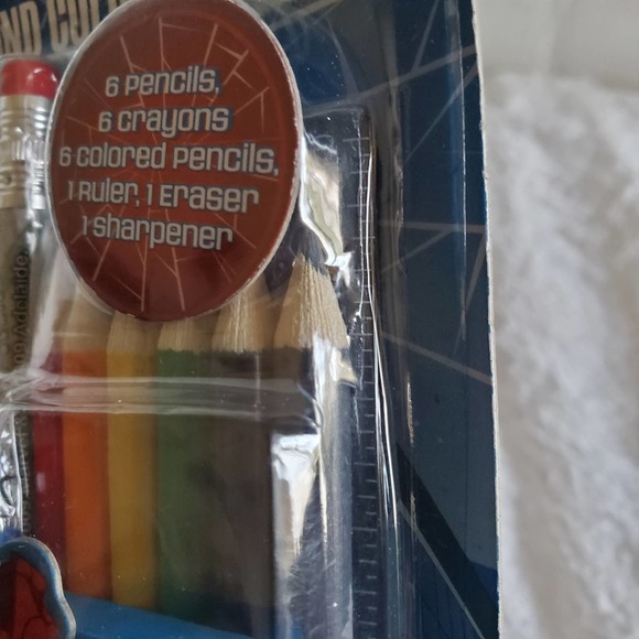 Spiderman Draw and Color Set - Picture 6 of 7